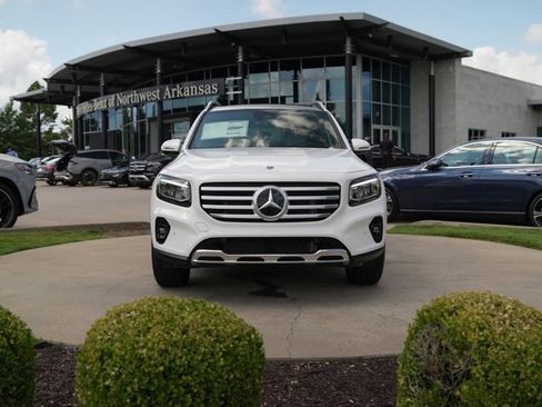 Certified 2026 Mercedes-Benz GLB 250 4MATIC image 2