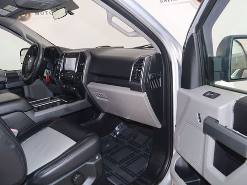 Used 2018 Ford F150 XLT AWD/4WD image 38