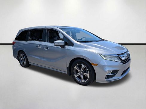 Used 2019 Honda Odyssey Touring image 1