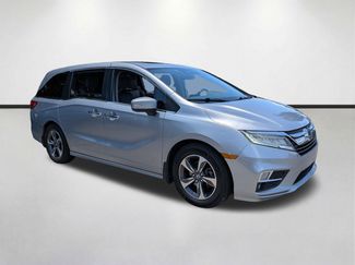 Used 2019 Honda Odyssey Touring video 1