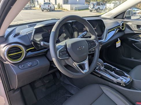 New 2026 Chevrolet Trax ACTIV w/ Driver Confidence Package image 13