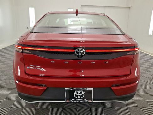 Used 2024 Toyota Crown XLE image 23