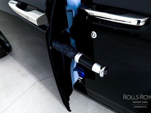 New 2027 Rolls-Royce Phantom Sedan RWD image 32