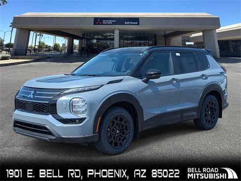 New 2025 Mitsubishi Outlander Trail Edition image 1