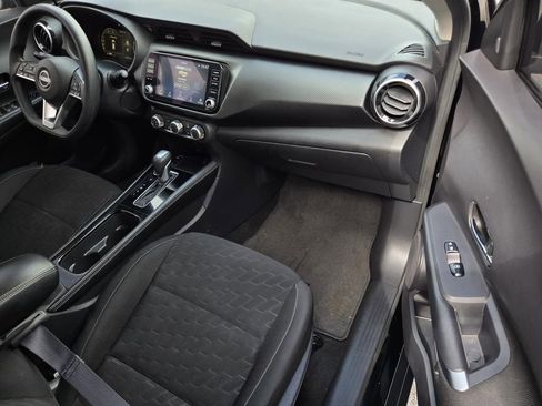 Certified 2024 Nissan Kicks SV FWD image 7
