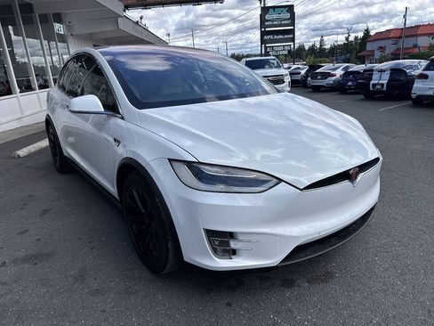 Used 2016 Tesla Model X Performance AWD/4WD image 11