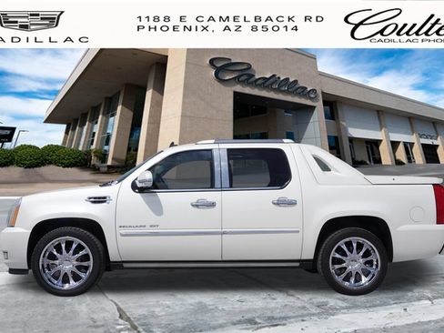 Used 2013 Cadillac Escalade EXT Premium AWD/4WD image 2