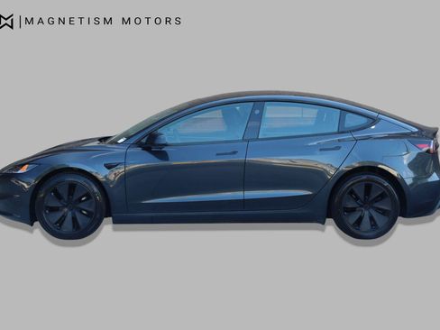 Used 2025 Tesla Model 3 Long Range AWD/4WD image 3