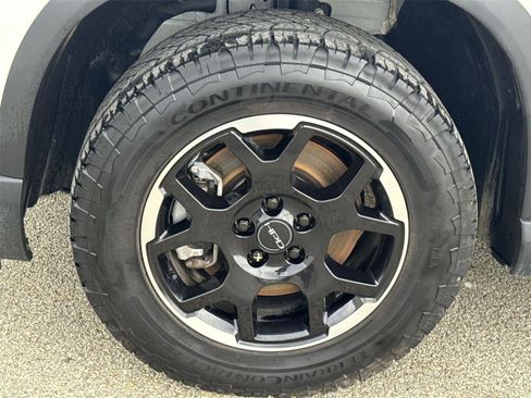 Used 2025 Honda Pilot TrailSport image 10