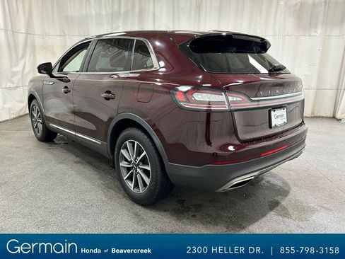 Used 2022 Lincoln Nautilus FWD image 6