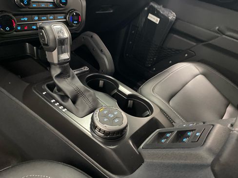 New 2026 Ford Bronco Badlands AWD/4WD image 23