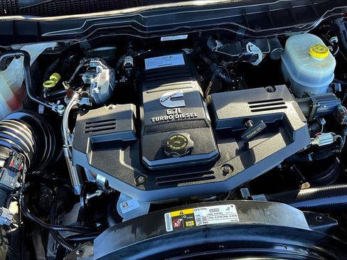 Used 2018 RAM 2500 Laramie w/ Convenience Group image 32