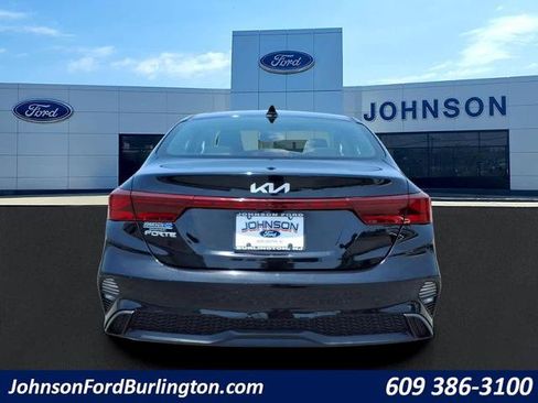 Used 2024 Kia Forte LXS FWD image 4