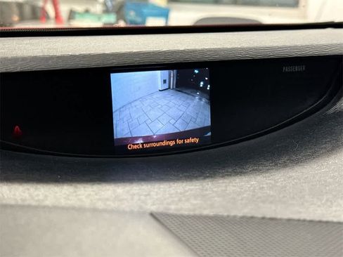 Used 2012 Toyota Venza XLE image 31