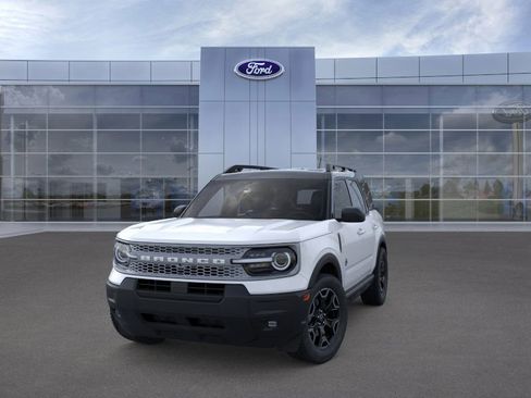 New 2025 Ford Bronco Sport Outer Banks image 2