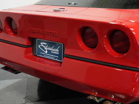Used 1989 Chevrolet Corvette Coupe image 21