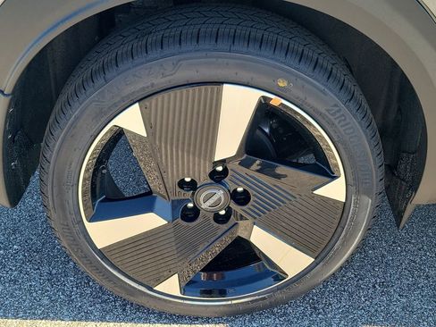 New 2026 Nissan Kicks SR w/ SR Premium Package image 3