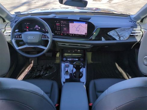 Used 2025 Audi A5 2.0T Premium Plus Sedan w/ Premium Plus image 17