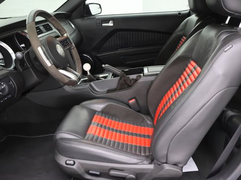 Used 2011 Ford Mustang Shelby GT500 w/ SVT Performance Pkg RWD image 8