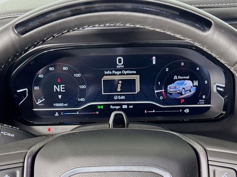 Certified 2023 GMC Yukon Denali Ultimate image 13