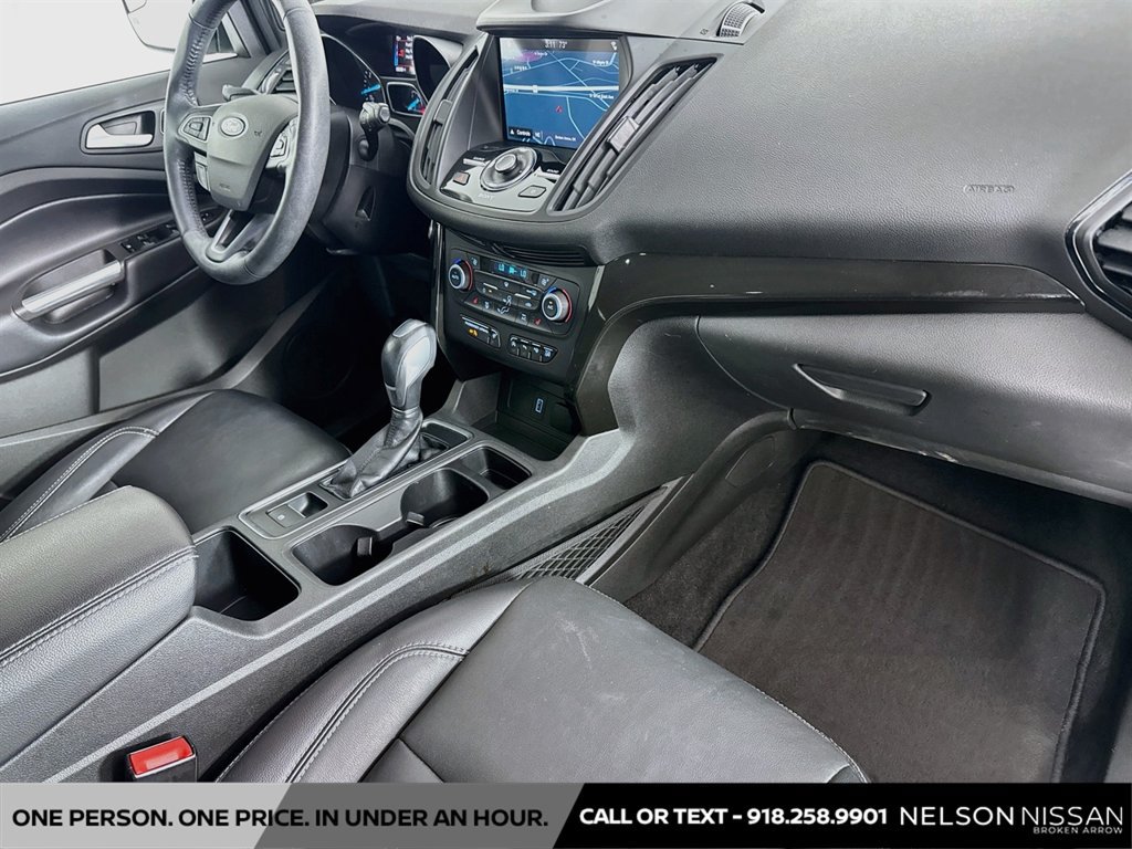 Used 2019 Ford Escape Titanium AWD/4WD image 29