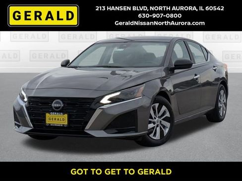 Certified 2025 Nissan Altima 2.5 S image 1