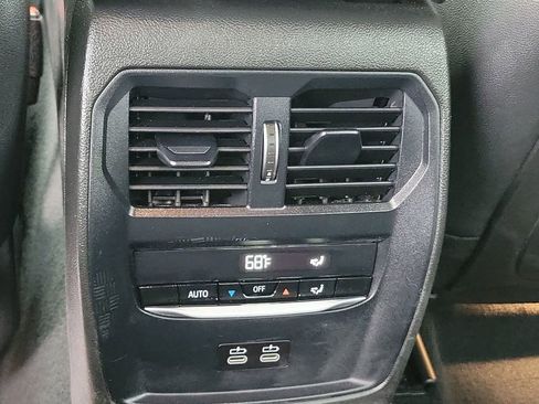 Used 2021 BMW 330i Sedan w/ Driving Assistance Package image 25