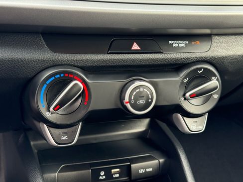 Used 2020 Kia Rio LX image 27