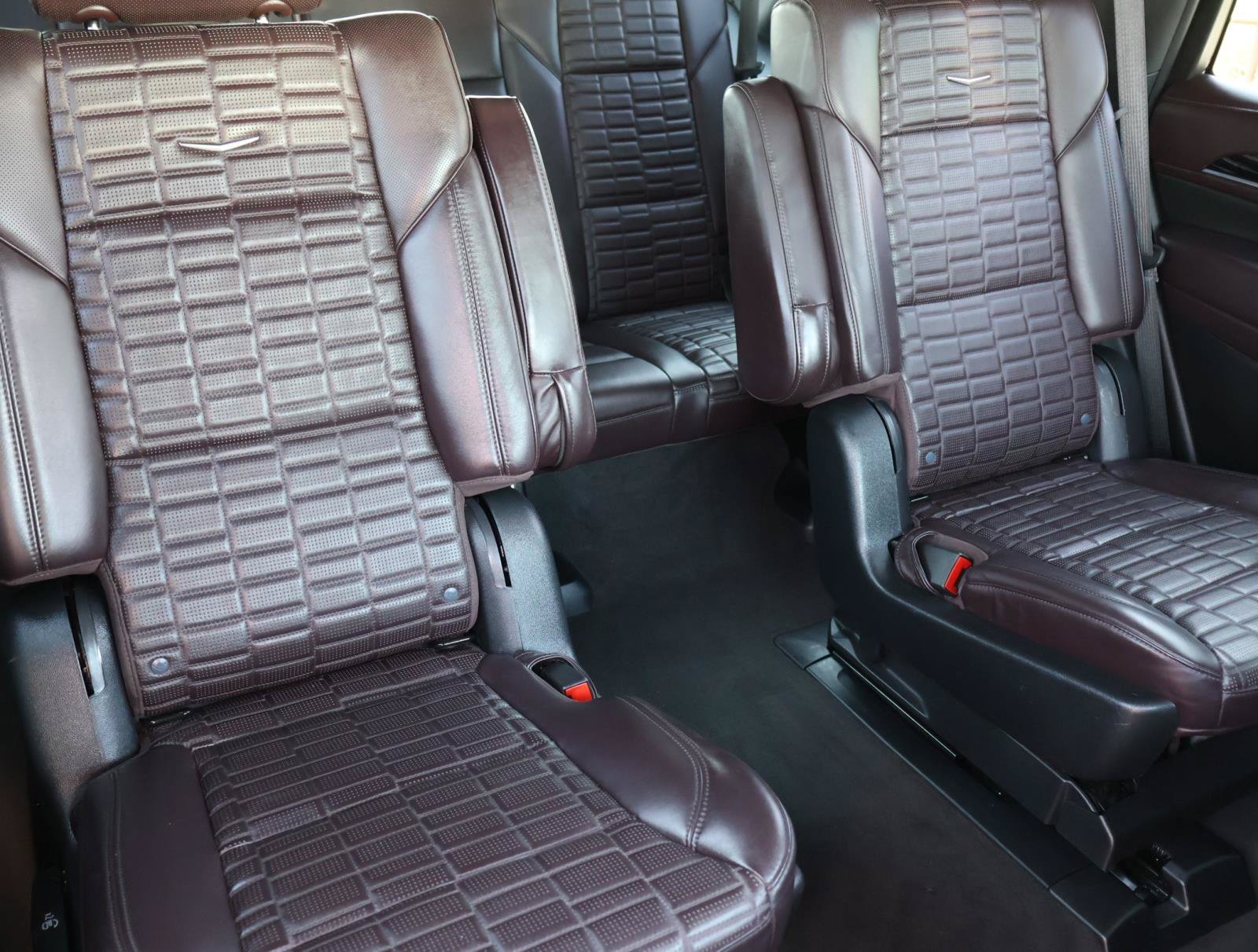 Used 2023 Cadillac Escalade V AWD/4WD image 27