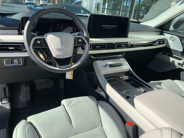 New 2026 Lincoln Aviator Reserve AWD/4WD image 18