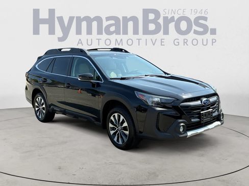 Certified 2025 Subaru Outback Limited AWD/4WD image 1