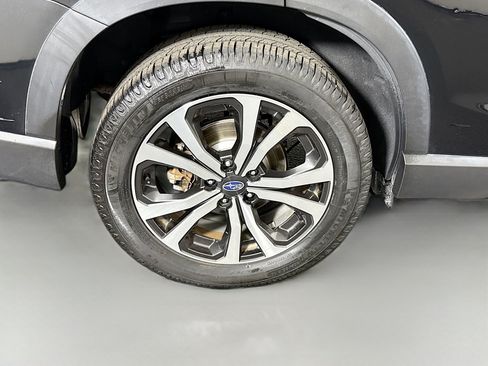 Used 2020 Subaru Forester Limited w/ Popular Package #3 AWD/4WD image 25