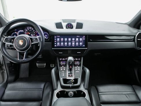 Certified 2023 Porsche Cayenne S Platinum image 13