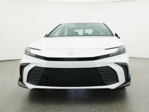 New 2026 Toyota Camry SE image 31