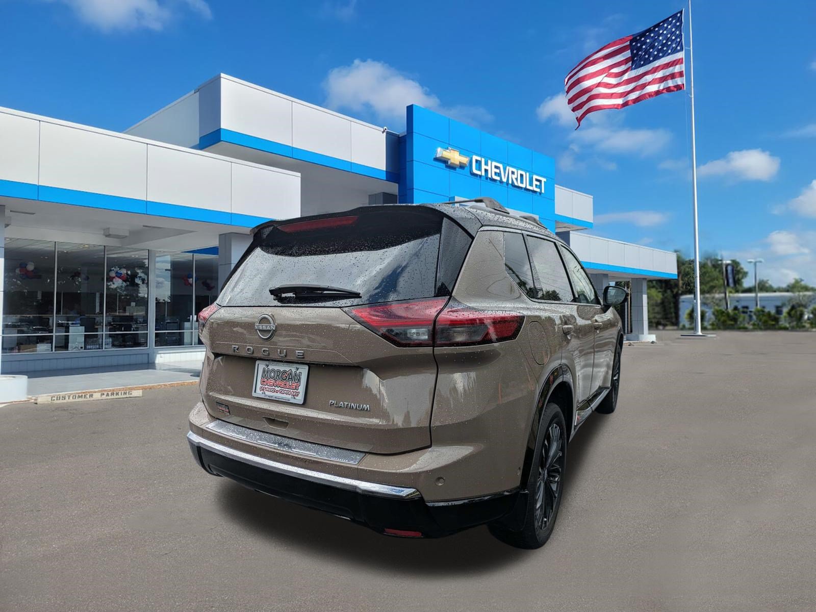 Used 2025 Nissan Rogue Platinum FWD image 3