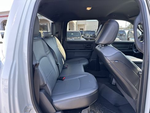 Used 2024 RAM 3500 Tradesman w/ Chrome Appearance Group image 15