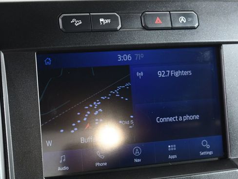 Used 2020 Ford F150 XLT w/ Equipment Group 302A Luxury AWD/4WD image 27