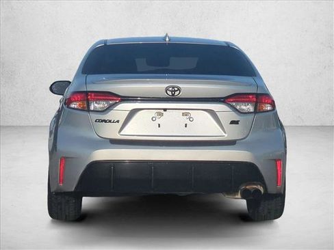 Used 2023 Toyota Corolla SE image 6