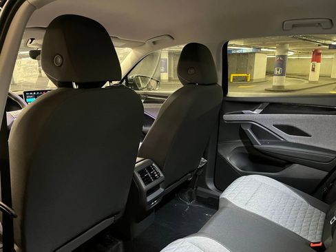 New 2026 Volkswagen Tiguan S image 23