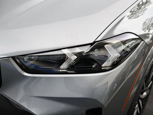 New 2026 BMW X5 xDrive40i w/ M Sport Package image 12