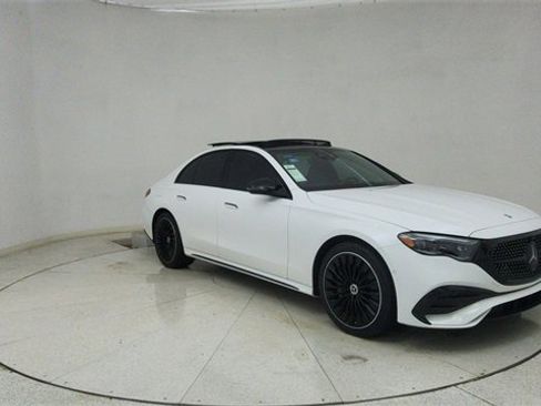 Used 2024 Mercedes-Benz E 450 4MATIC Sedan w/ Airmatic Package image 70