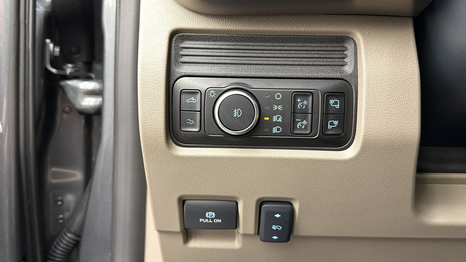 Used 2026 Ford F450 Platinum w/ Platinum Plus Package AWD/4WD image 32