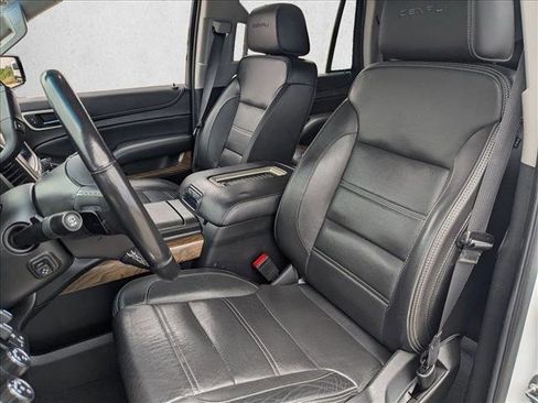 Used 2020 GMC Yukon Denali w/ Open Road Package AWD/4WD image 17