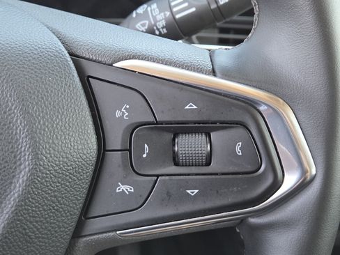Used 2024 Chevrolet Trax ACTIV w/ Sunroof Package FWD image 29