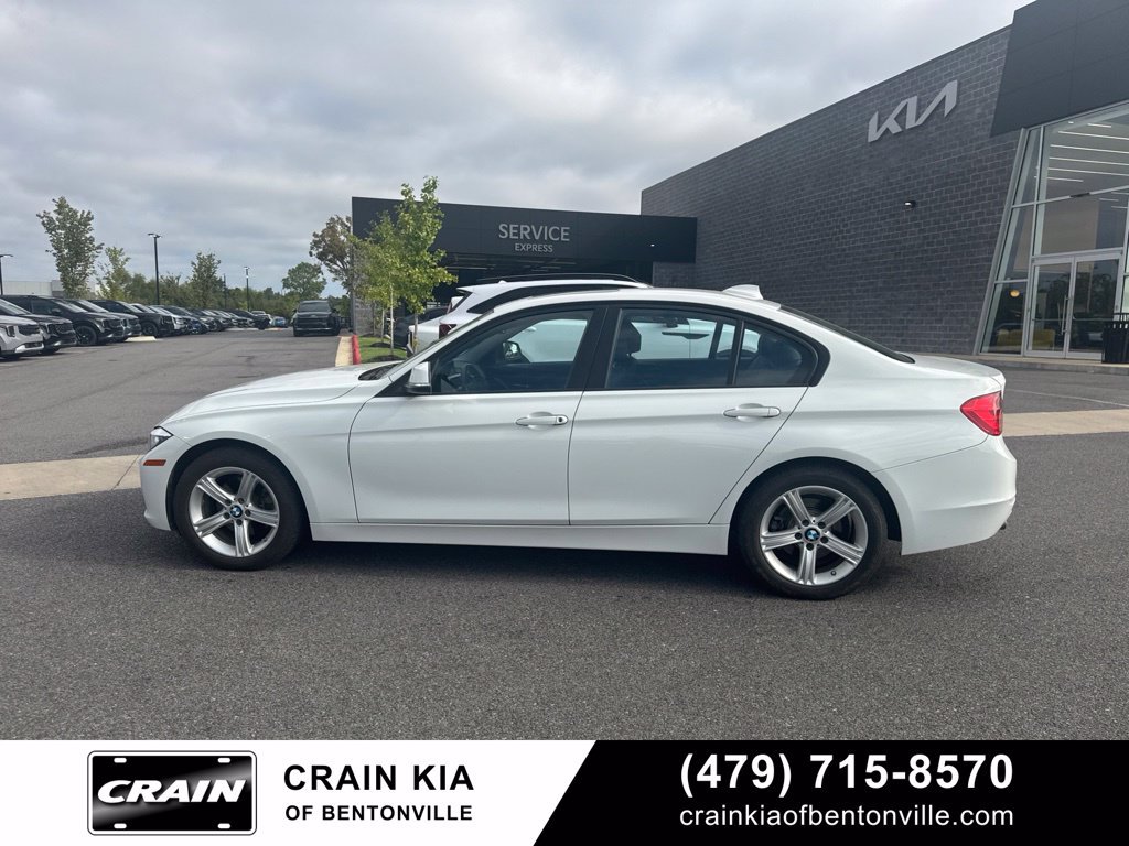 Used 2015 BMW 328i xDrive Sedan AWD/4WD image 9