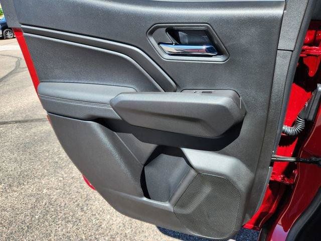 New 2025 GMC Canyon Elevation w/ Technology Package AWD/4WD image 11