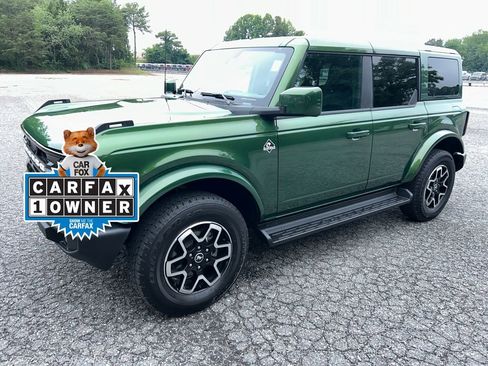 Used 2025 Ford Bronco Outer Banks AWD/4WD image 1