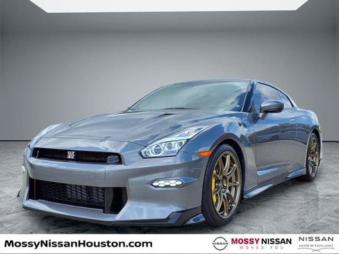 Certified 2024 Nissan GT-R w/ Floor Mat Package AWD/4WD image 4