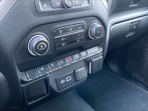Used 2026 Chevrolet Silverado 1500 Custom RWD image 34