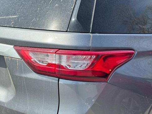 Used 2021 Chevrolet Traverse Premier image 12